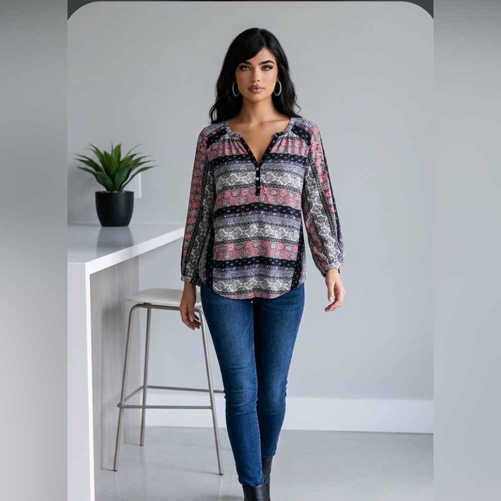 Lucky Brand long sleeve vneck top